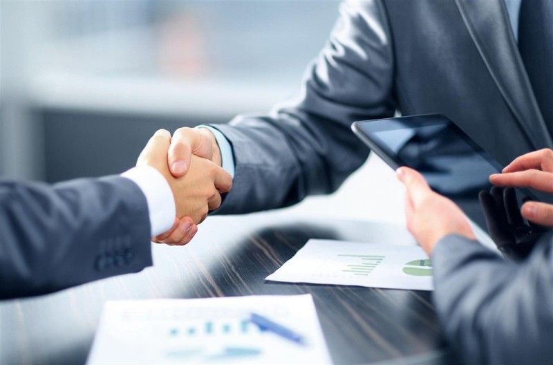Có thể ủy quyền cho người khác thay đổi giấy phép kinh doanh không?